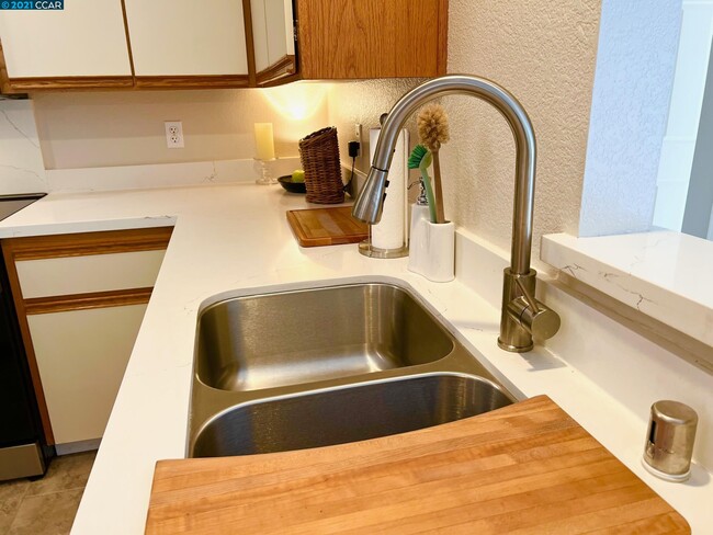Foto del edificio - 3867 Crow Canyon Rd
