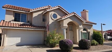 Building Photo - 7110 N 28th Dr