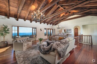 Building Photo - 2700 Torito Rd