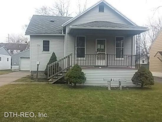 3 Br 2 Bath House 2221 Owen St House For Rent In Saginaw Mi Apartments Com