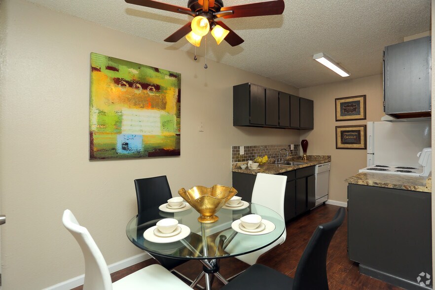 Avondale Apartment Homes Als Tulsa Ok Apartments Com