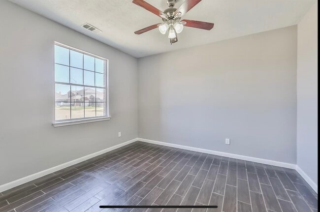 Building Photo - 21103 Mt Crest Ct