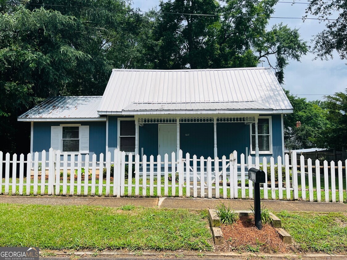 Primary Photo - 608 Askew Ave
