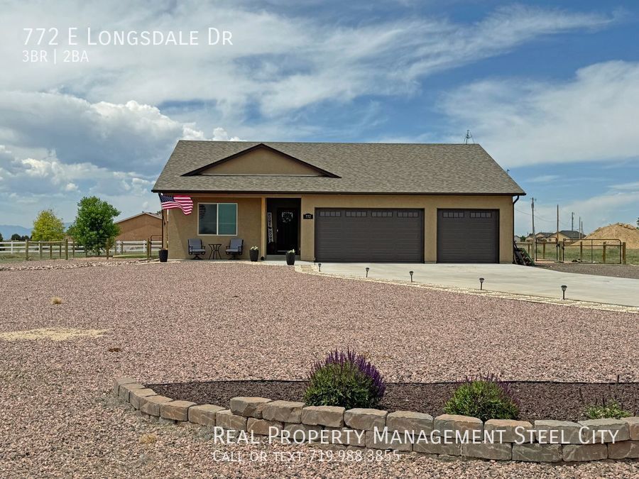 Primary Photo - Elegant 3-Bed, 2-Bath Home located in Pueb...