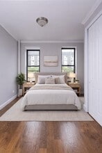 Building Photo - 722 10th Ave