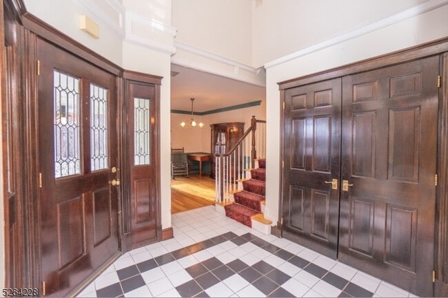 Building Photo - 541 Terrace Dr