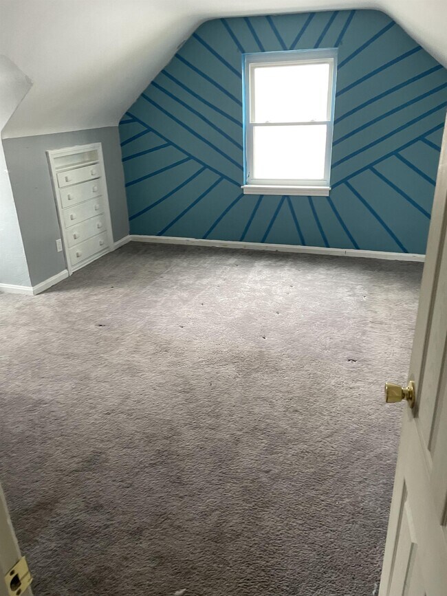 Foto del edificio - 404 Linden Cir