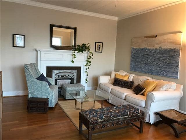 Foto del edificio - 1654 Marshall St