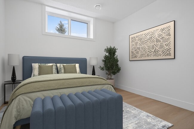 Photo du bâtiment - 9842-BS155 155 St NW