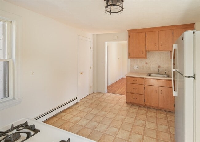Building Photo - 59 Woodville St