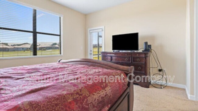 Foto del edificio - 8940 Azalea Sands Ln