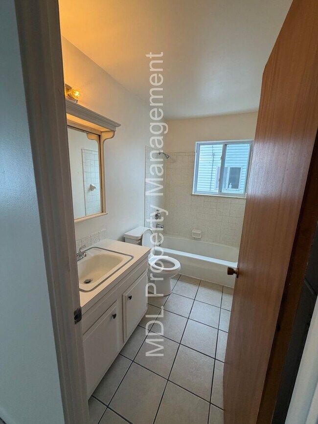 Foto del edificio - 2129 Weiss St