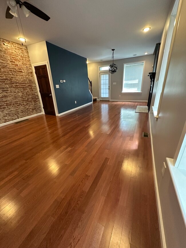 Main Floor - 3169 Portis Ave