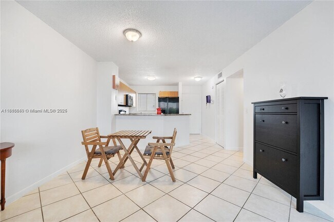 Building Photo - 8730 N Sherman Cir