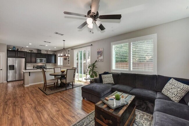 Building Photo - 6491 Brando Loop