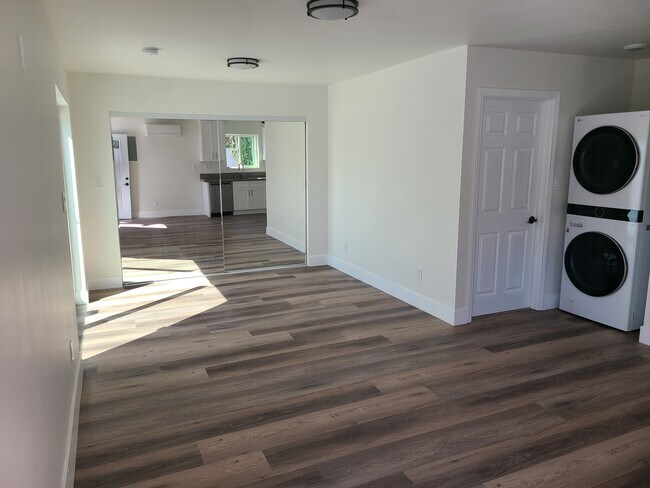 Foto del edificio - 19113 Bessemer St