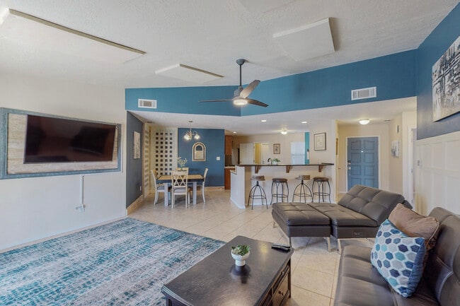 Foto del edificio - 3010 May Cir SE