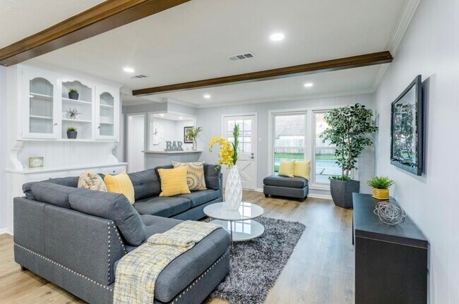 Foto del edificio - 15614 Pebble Bend Dr