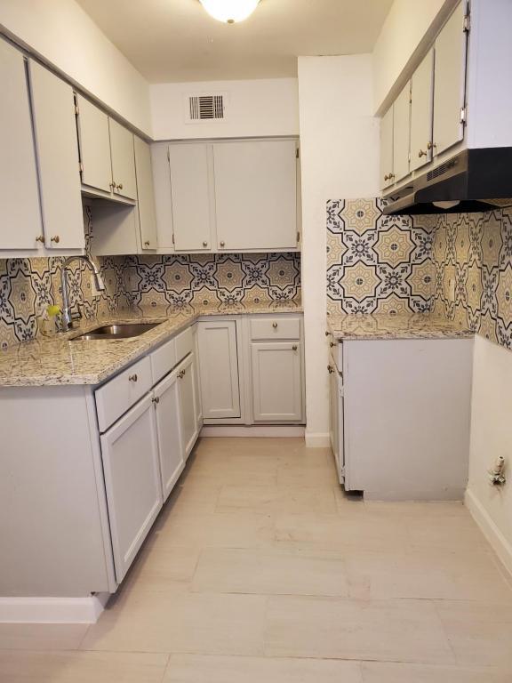 Photo - 2706 Reagan St Apartment