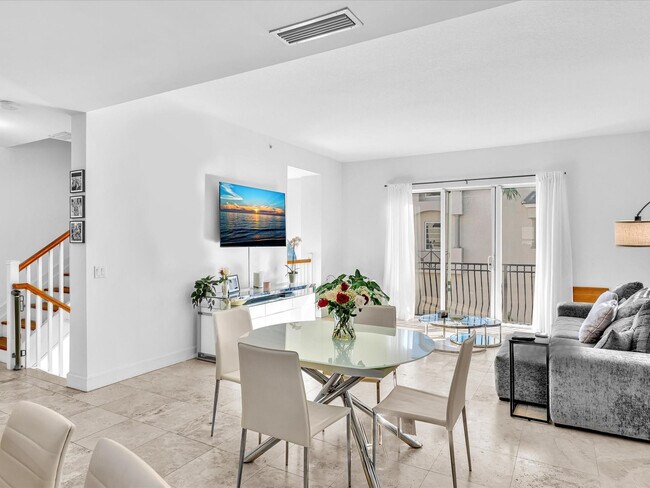 Foto del edificio - 1801 Coral Heights Blvd