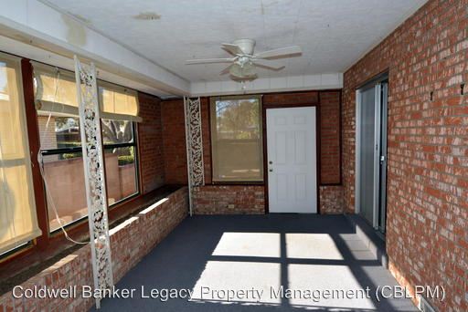 Building Photo - 2825 Mesilla St NE