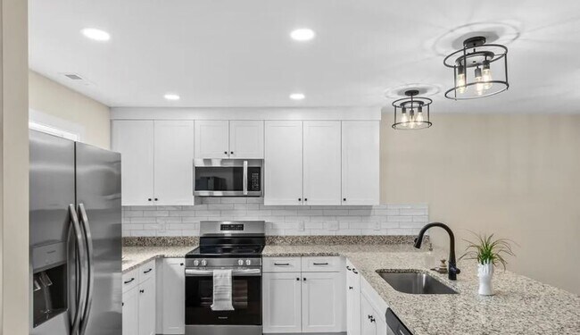 Foto del edificio - 206 Beacon Ave