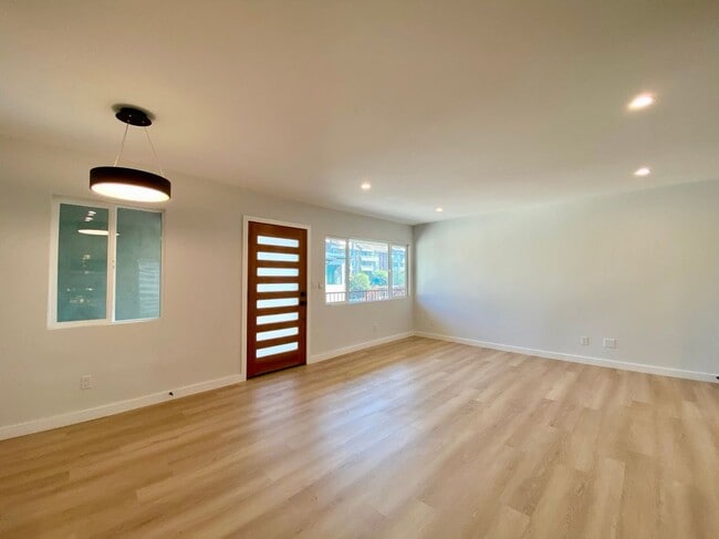 Foto del edificio - 3207 W 3rd, #1