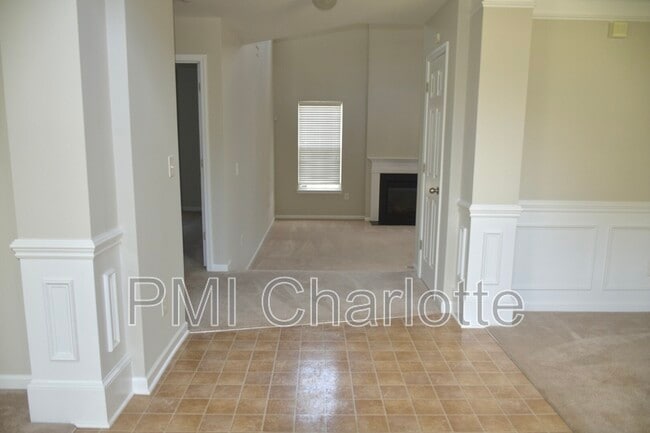 Building Photo - 307 Glennallen Rd