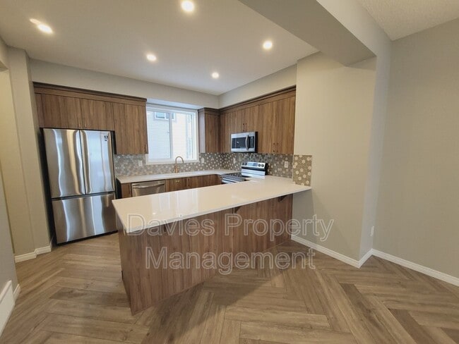 Building Photo - 2072 Wonnacott Way SW