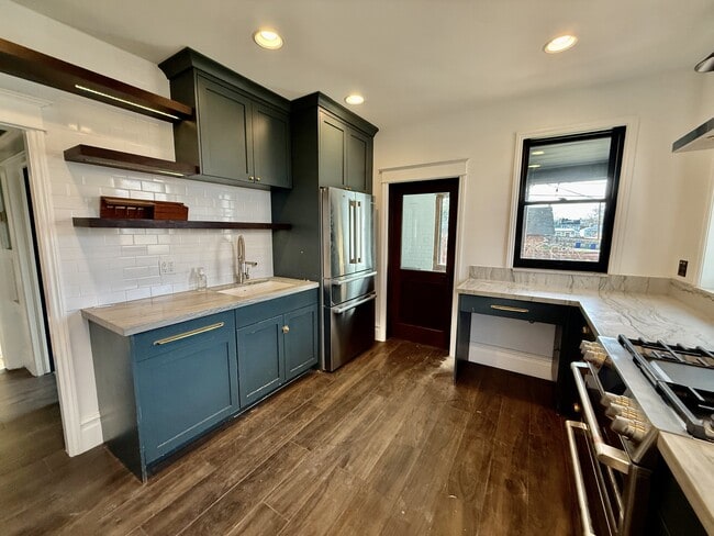 Building Photo - 1228 Bryan Ave