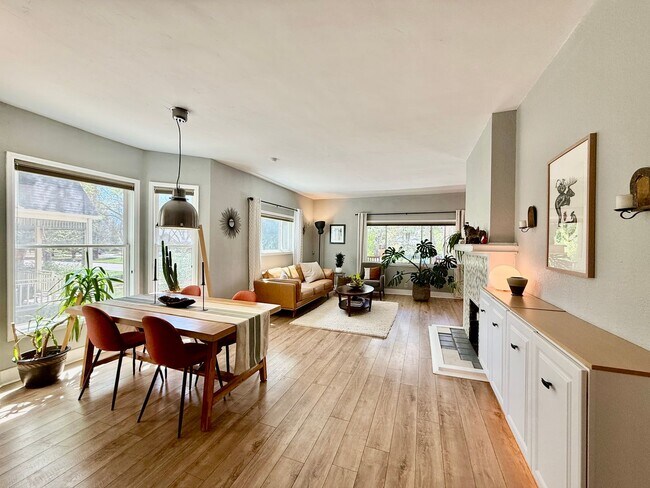 Building Photo - Distinguished 4bed, 2 bath Bungalow in the Old North End