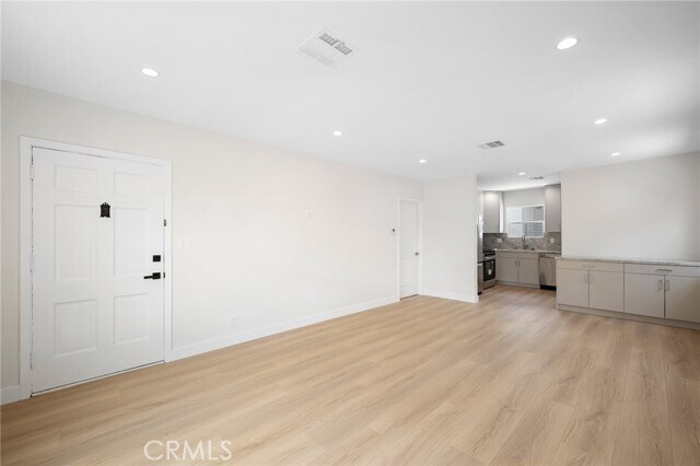 Foto del edificio - 2521 Manhattan Ave