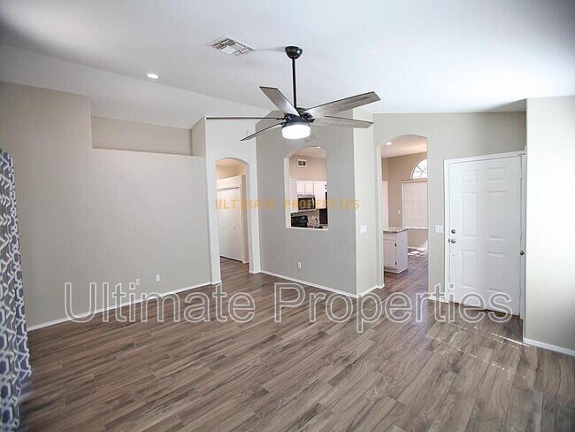 Building Photo - 7455 W Crest Ln