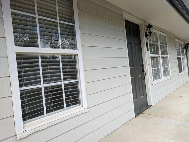 Photo - 1802 Jackson Ave W Apartment