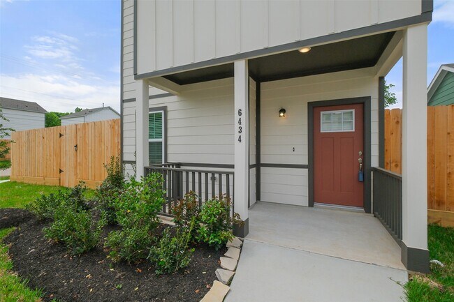 Foto del edificio - 6434 New York St