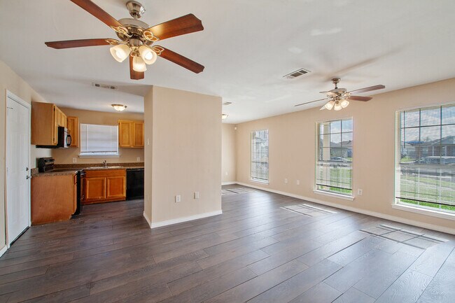 Building Photo - 9109 S Chante Ct