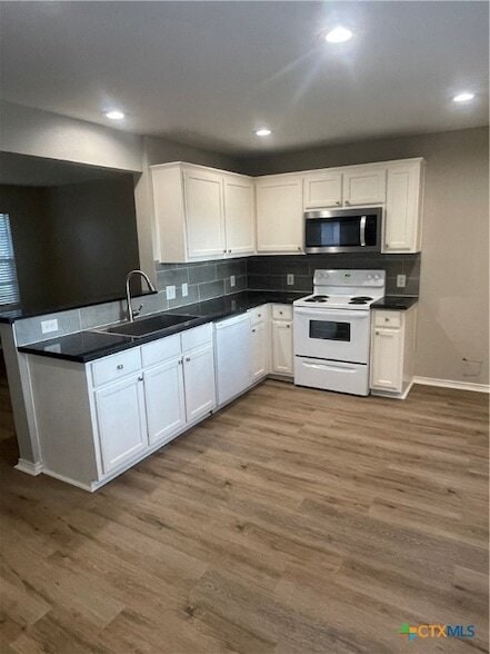 Building Photo - 503 Arabian Dr
