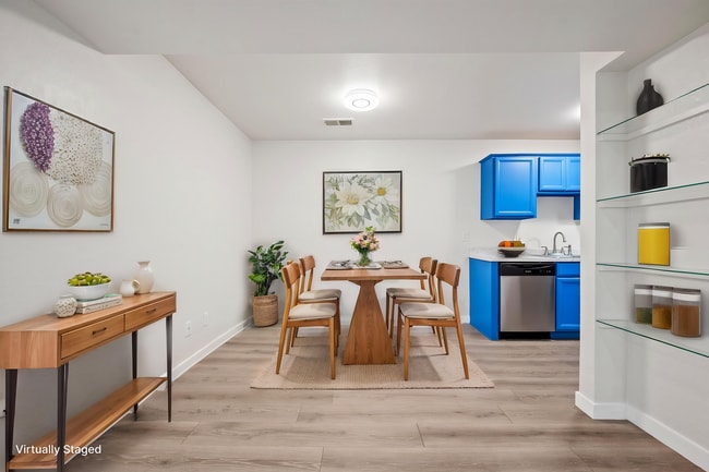 Building Photo - Modern Renovated Studio in Cherry Creek Village | Pool, Clubhouse & Courtyard Amenities