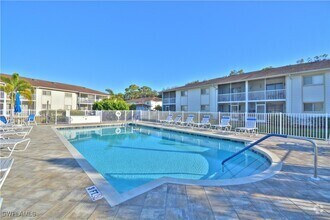 Building Photo - 2350 Naples Trace Cir