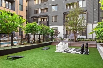 Building Photo - Fivetwo at Highland