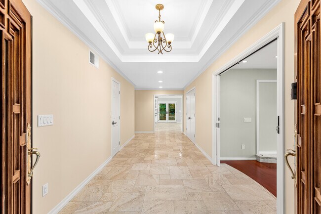 Foto del edificio - 4421 Rochelle Pl