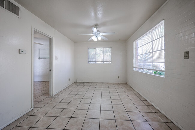 Photo - 4608 N 10th Pl House