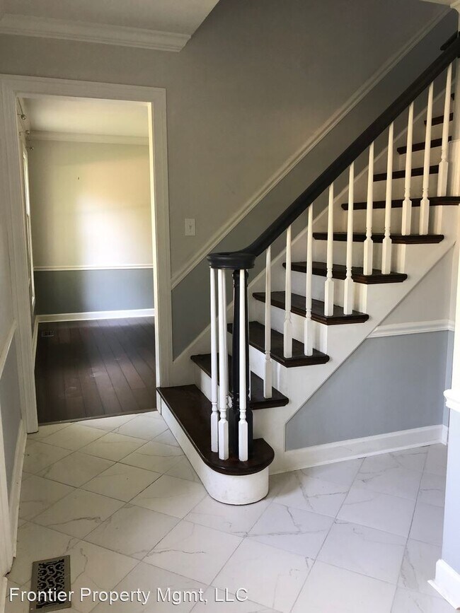 Foto del edificio - 4 br, 2.5 bath House - 896 Twin Pine Dr