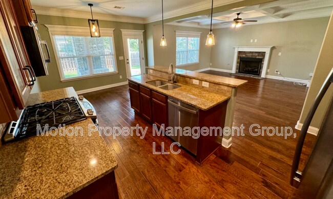 Building Photo - 5464 Everlook Cir