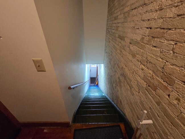 Building Photo - 232 Main St