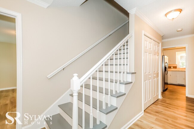 Building Photo - Charming 4BR 2BA brick ranch home