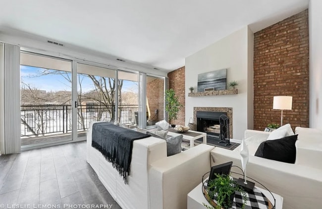 Building Photo - 6018 ELake Dr