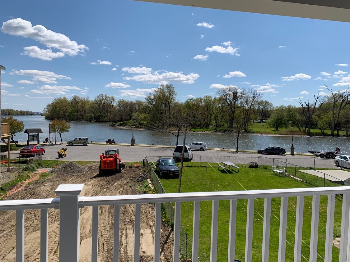 8 Front St, Waterford, NY 12188 Townhome Rentals in Waterford NY