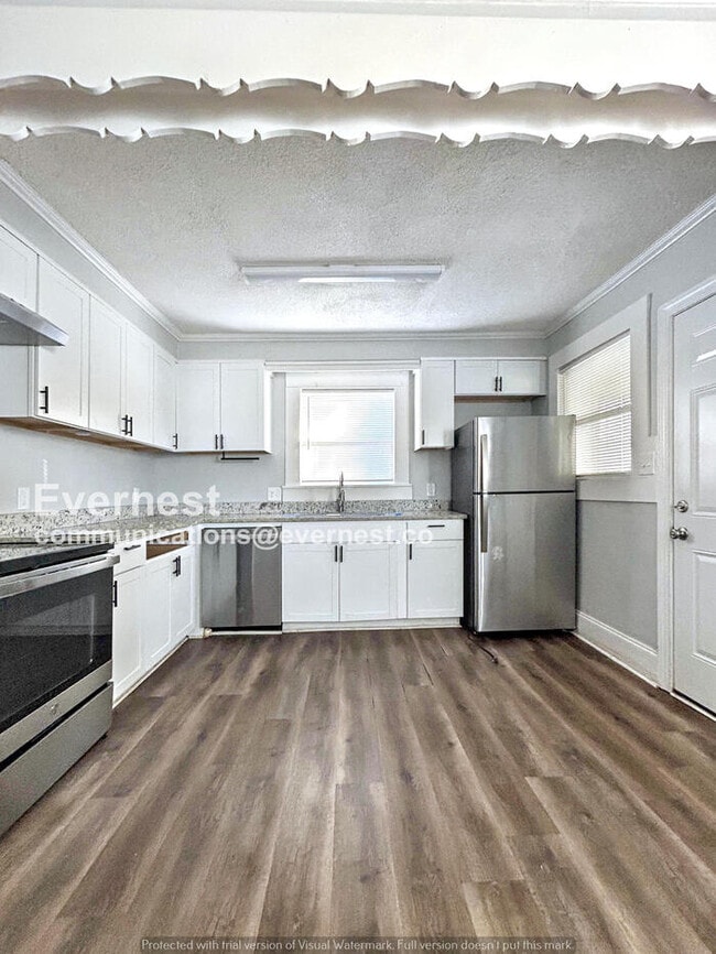 Building Photo - 8825 McClure Cir