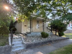 Building Photo - 1323 Grant Ave